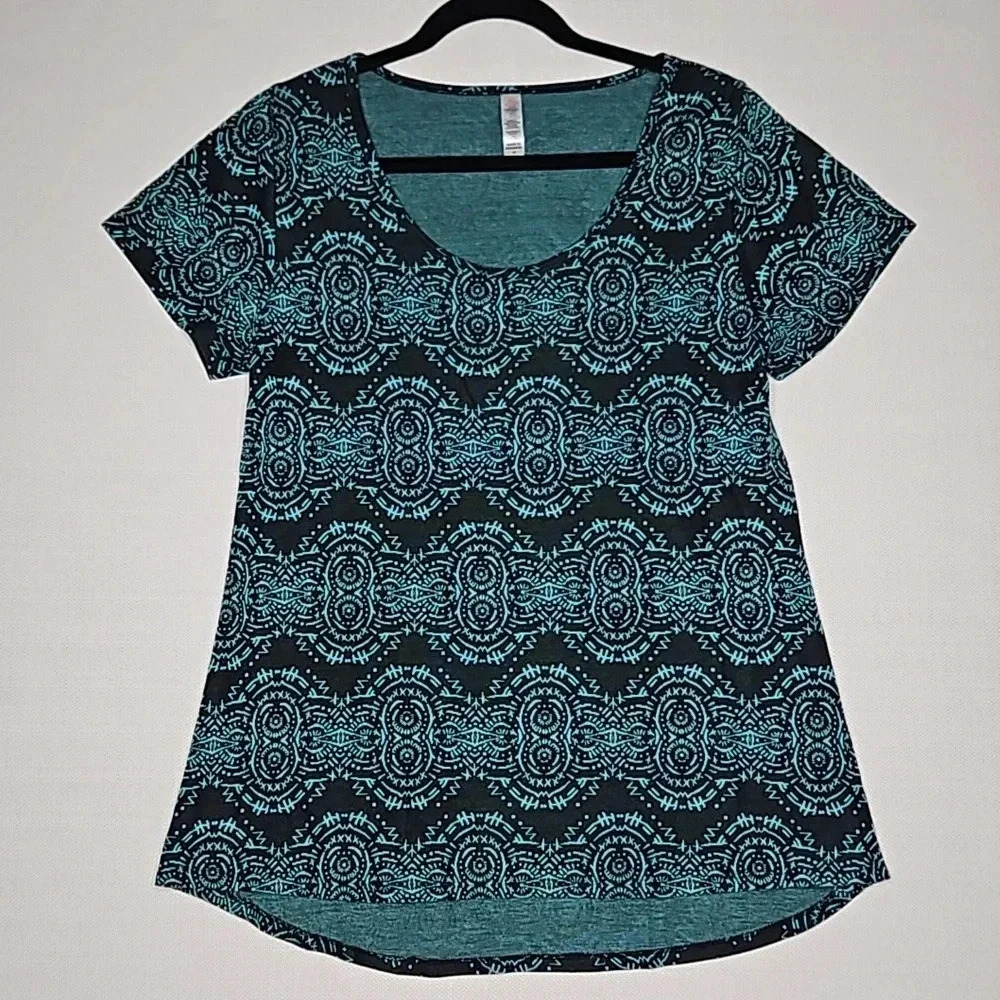 LuLaRoe Classic Tee Jacquard Geometric Teal and Black Size Medium